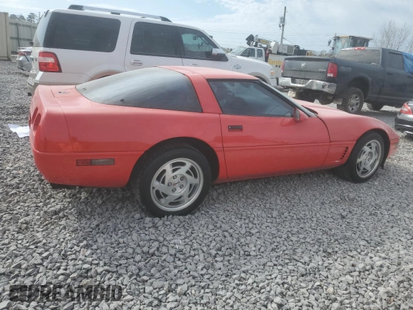 1996 Chevrolet Corvette z VIN 1G1YY22P2T5113949, wystawiony jako Copart lot #47555645 z przebiegiem 179 068 mil mil oraz Czysty tytuł • Clean title. Historia ofert i sprzedaży dostępna na DreamBid. Obrazek 3.