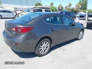 2014 Mazda 3 i Touring z VIN JM1BM1V75E1113050, wystawiony jako IAAI lot #42374782 z przebiegiem 94 571 mil mil oraz . Historia ofert i sprzedaży dostępna na DreamBid. Obrazek 4.