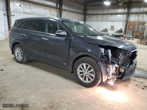 2017 Kia Sorento LX with VIN 5XYPGDA3XHG273558, listed as a Copart auction lot 52479444 with 91983 miles and Salvage Title. Bid and sale history available at carsss.com. Image 4.