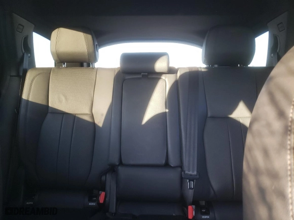 2019 Land Rover Discovery Sport HSE with VIN SALCR2FX5KH821773, listed as a Copart auction lot 46491155 with 38,665 mi miles and Clean Title. Bid and sale history available at carsss.com. Image 10.