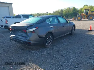 2025 Nissan Altima SV with VIN 1N4BL4DV5SN381854, listed as a IAAI auction lot 41948536 with 309 mi miles and . Bid and sale history available at DreamBid. Image 4.