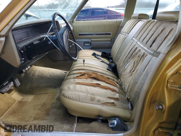 1971 Chevrolet Impala с VIN 1646911161106, выставлен на аукционе Copart как лот 80733654 с пробегом 53 185 миль миль и Списание • Salvage title. История ставок и продаж доступна на DreamBid. Изображение 7.