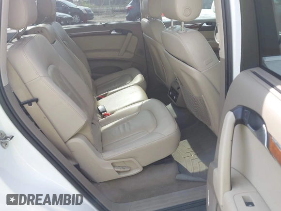 2010 Audi Q7 Premium Plus with VIN WA1LYAFE0AD005749, listed as a IAAI auction lot 42076797 with 174,166 mi miles and . Bid and sale history available at DreamBid. Image 8.