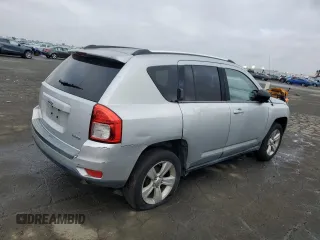 2011 Jeep Compass with VIN 1J4NT1FA3BD176632, listed as a Copart auction lot 85525484 with 112,160 mi miles and Clean Title. Bid and sale history available at carsss.com. Image 3.