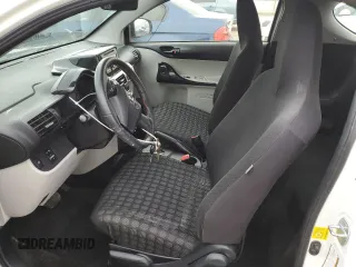 2012 Scion iQ with VIN JTNJJXB04CJ018325, listed as a Copart auction lot 49999945 with 91,507 mi miles and Salvage Title. Bid and sale history available at carsss.com. Image 7.