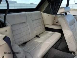1983 Ford Mustang z VIN 1FABP2731DF221003, wystawiony jako Copart lot #72043544 z przebiegiem 20 777 mil mil oraz Szkoda całkowita • Salvage title. Historia ofert i sprzedaży dostępna na DreamBid. Obrazek 10.