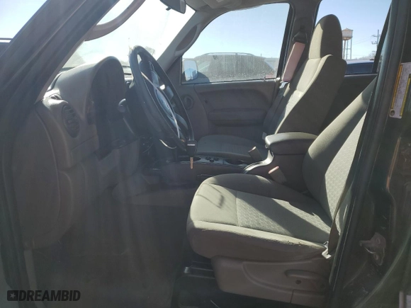 2005 Jeep Liberty Sport with VIN 1J4GL48K95W601814, listed as a Copart auction lot 43141355 with 159,543 mi miles and Salvage Title. Bid and sale history available at carsss.com. Image 7.