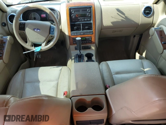 2010 Ford Explorer Eddie Bauer z VIN 1FMEU6EE3AUA72804, wystawiony jako Copart lot #61205555 z przebiegiem 177 801 mil mil oraz Szkoda całkowita • Salvage title. Historia ofert i sprzedaży dostępna na DreamBid. Obrazek 8.