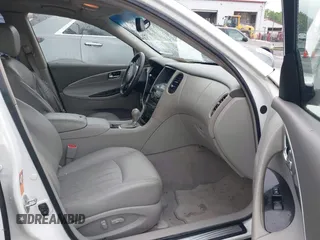 2008 Infiniti EX Journey with VIN JNKAJ09E68M302556, listed as a IAAI auction lot 41981076 with 160,197 mi miles. Bid and sale history available at carsss.com. Image 5.