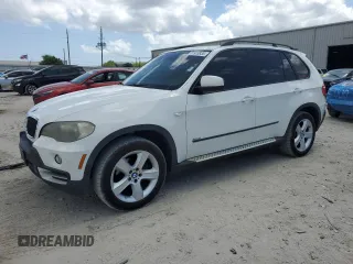2008 BMW X5 3.0si with VIN 5UXFE435X8L031551, listed as a Copart auction lot 51928835 with 198,204 mi miles and Clean Title. Bid and sale history available at carsss.com. Image 1.