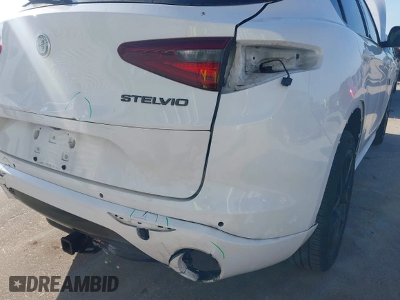 2020 Alfa Romeo Stelvio Sport z VIN ZASPAJAN4L7C75093, wystawiony jako IAAI lot #41900812 z przebiegiem 56 888 mil mil oraz . Historia ofert i sprzedaży dostępna na DreamBid. Obrazek 6.