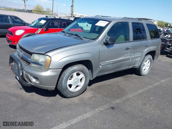 2002 Chevrolet TrailBlazer LTZ with VIN 1GNDT13S622388412, listed as a IAAI auction lot 41972546 with 206,473 mi miles. Bid and sale history available at carsss.com. Image 2.