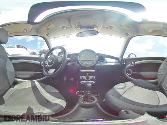 2009 MINI Hardtop S with VIN WMWMF73569TW87834, listed as a Copart auction lot 60362395 with 52,448 mi miles and Salvage title. Bid and sale history available at DreamBid. Image 14.