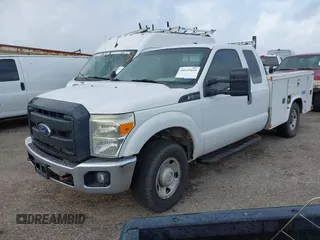2013 Ford F-350 XL with VIN 1FD7X3A64DEA35949, listed as a IAAI auction lot 40693459 with 244,259 mi miles and . Bid and sale history available at DreamBid. Image 17.