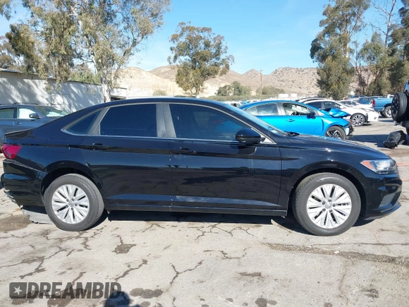 2020 Volkswagen Jetta S с VIN 3VWCB7BUXLM046580, выставлен на аукционе IAAI как лот 41109757 с пробегом 29 748 миль миль и . История ставок и продаж доступна на DreamBid. Изображение 13.