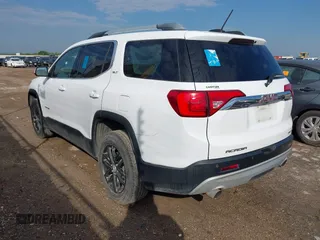 2019 GMC Acadia SLT z VIN 1GKKNULS8KZ262740, wystawiony jako IAAI lot #42255654 z przebiegiem 87 210 mil mil oraz . Historia ofert i sprzedaży dostępna na DreamBid. Obrazek 3.