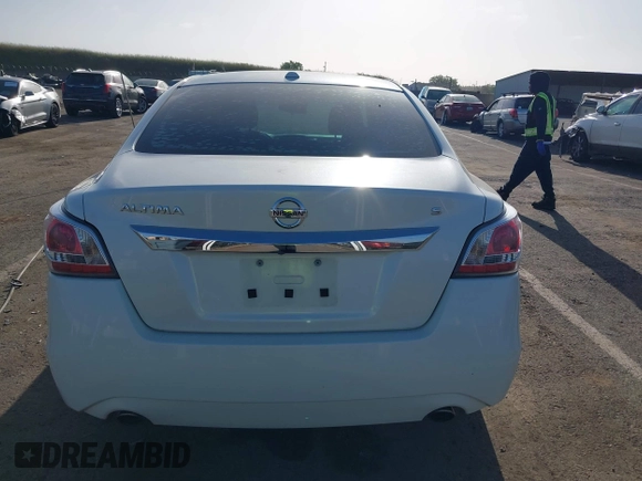 2015 Nissan Altima S with VIN 1N4AL3AP6FC413319, listed as a IAAI auction lot 42105139 with 100,356 mi miles and . Bid and sale history available at DreamBid. Image 17.