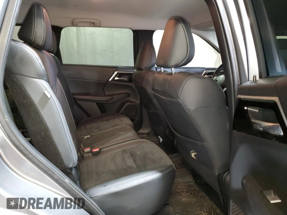 2022 Mitsubishi Outlander SE z VIN JA4J4UA82NZ012345, wystawiony jako Copart lot #55573285 z przebiegiem 35 172 mil mil oraz Szkoda całkowita • Salvage title. Historia ofert i sprzedaży dostępna na DreamBid. Obrazek 11.