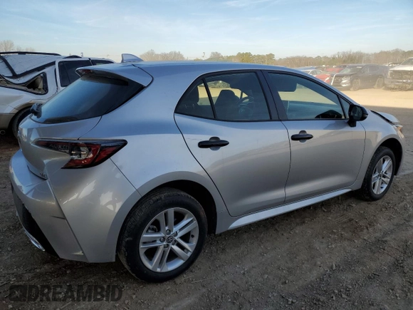 2021 Toyota Corolla Hatchback SE with VIN JTNB4MBE6M3125226, listed as a Copart auction lot 45642875 with 67,581 mi miles and Salvage Title. Bid and sale history available at carsss.com. Image 3.