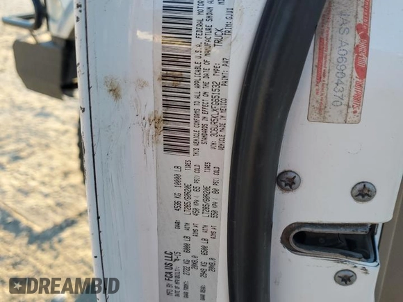 2015 Ram 2500 Laramie with VIN 3C6UR5KLXFG651532, listed as a Copart auction lot 81883484 with 228,831 mi miles and Salvage title. Bid and sale history available at DreamBid. Image 14.