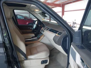 2013 Land Rover Range Rover Sport HSE z VIN SALSF2D40DA788898, wystawiony jako IAAI lot #42679854 z przebiegiem 123 125 mil mil oraz . Historia ofert i sprzedaży dostępna na DreamBid. Obrazek 5.