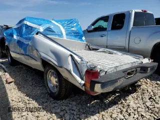 1999 GMC New Sierra 1500 SLE with VIN 2GTEC19T3X1501835, listed as a Copart auction lot 47830615 with 155,335 mi miles and Salvage Title. Bid and sale history available at carsss.com. Image 2.