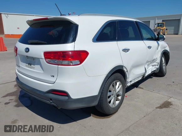 2016 Kia Sorento LX z VIN 5XYPGDA50GG141084, wystawiony jako IAAI lot #41848617 z przebiegiem 102 576 mil mil oraz . Historia ofert i sprzedaży dostępna na DreamBid. Obrazek 4.