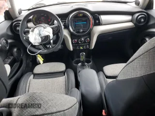 2021 MINI Hardtop Cooper SE with VIN WMWXP3C08M2N53266, listed as a Copart auction lot 50807505 with 16,529 mi miles and Salvage Title. Bid and sale history available at DreamBid. Image 8.