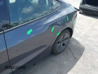 2023 Tesla Model 3 z VIN 5YJ3E1EA4PF461624, wystawiony jako IAAI lot #42433789 z przebiegiem 22 182 mil mil oraz . Historia ofert i sprzedaży dostępna na DreamBid. Obrazek 6.