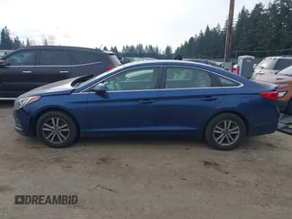 2016 Hyundai Sonata SE z VIN 5NPE24AF7GH327194, wystawiony jako IAAI lot #41393113 z przebiegiem Nie podano mil oraz . Historia ofert i sprzedaży dostępna na DreamBid. Obrazek 14.