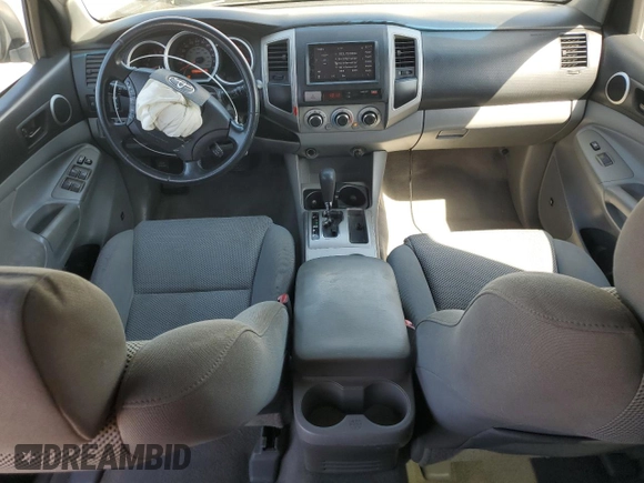 2007 Toyota Tacoma PreRunner z VIN 5TEJU62N37Z399808, wystawiony jako Copart lot #56256125 z przebiegiem 175 093 mil mil oraz Szkoda całkowita • Salvage title. Historia ofert i sprzedaży dostępna na DreamBid. Obrazek 8.
