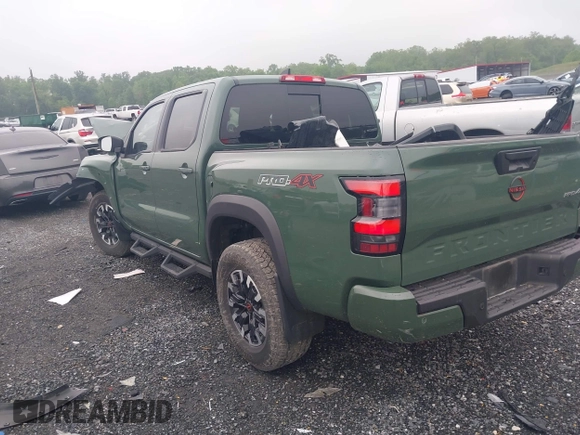 2023 Nissan Frontier Pro-4X z VIN 1N6ED1EK9PN620138, wystawiony jako IAAI lot #42186261 z przebiegiem 30 008 mil mil oraz . Historia ofert i sprzedaży dostępna na DreamBid. Obrazek 3.