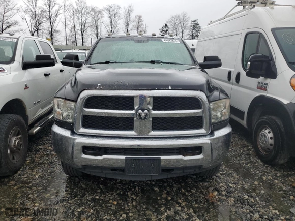 2018 Ram 2500 Tradesman with VIN 3C6UR5CJ2JG262048, listed as a Copart auction lot 44942415 with 184,788 mi miles and Clean Title. Bid and sale history available at carsss.com. Image 5.