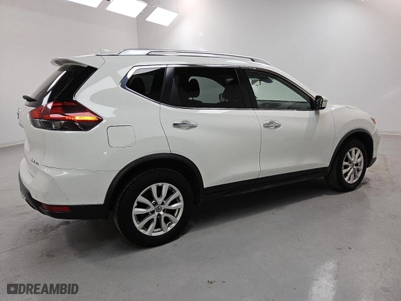 2019 Nissan Rogue SV with VIN JN8AT2MVXKW373614, listed as a Copart auction lot 43627435 with 105,700 mi miles and Clean Title. Bid and sale history available at carsss.com. Image 3.