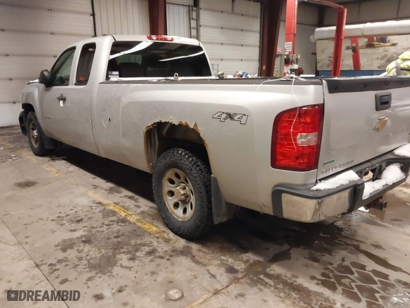 2011 Chevrolet Silverado 1500 Work Truck with VIN 1GCRKPE09BZ234204, listed as a IAAI auction lot 41598748 with 193,483 mi miles. Bid and sale history available at carsss.com. Image 3.