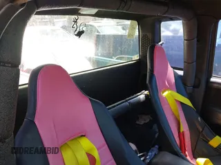 1994 GMC Sonoma z VIN 1GTCS19Z9RK504420, wystawiony jako IAAI lot #41695827 z przebiegiem 197 305 mil mil oraz . Historia ofert i sprzedaży dostępna na DreamBid. Obrazek 8.