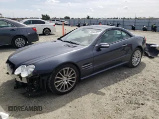 2008 Mercedes-Benz SL 550 z VIN WDBSK71F18F140581, wystawiony jako Copart lot #68949264 z przebiegiem 119 949 mil mil oraz Szkoda całkowita • Salvage title. Historia ofert i sprzedaży dostępna na DreamBid. Obrazek 1.