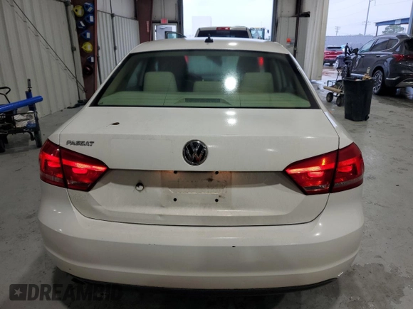 2013 Volkswagen Passat Wolfsburg Edition z VIN 1VWAH7A3XDC147667, wystawiony jako Copart lot #56549415 z przebiegiem 76 644 mil mil oraz Szkoda całkowita • Salvage title. Historia ofert i sprzedaży dostępna na DreamBid. Obrazek 6.