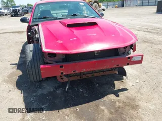 2004 Ford Mustang GT Deluxe z VIN 1FAFP42XX4F210024, wystawiony jako IAAI lot #42119586 z przebiegiem 176 164 mil mil oraz . Historia ofert i sprzedaży dostępna na DreamBid. Obrazek 6.
