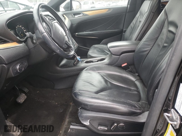 2016 Lincoln MKC Select with VIN 5LMCJ2C92GUJ31801, listed as a Copart auction lot 60222415 with 78,902 mi miles and Non repairable. Bid and sale history available at DreamBid. Image 7.