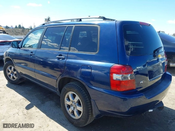 2005 Toyota Highlander with VIN JTEDP21A450078929, listed as a IAAI auction lot 41749008 with 178,547 mi miles. Bid and sale history available at carsss.com. Image 3.