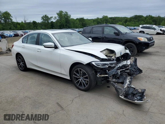 2019 BMW 3 Series 330i xDrive with VIN WBA5R7C52KAJ82287, listed as a Copart auction lot 62350575 with 71,803 mi miles and Salvage title. Bid and sale history available at DreamBid. Image 4.