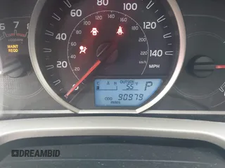 2013 Toyota RAV4 XLE с VIN 2T3RFREV9DW088966, выставлен на аукционе IAAI как лот 42295186 с пробегом 90 979 миль миль и . История ставок и продаж доступна на DreamBid. Изображение 15.