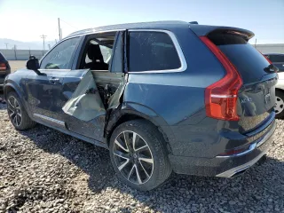 2021 Volvo XC90 Inscription Expression with VIN YV4BR00K8M1733412, listed as a Copart auction lot 53778423 with 32,363 mi miles. Bid and sale history available at carsss.com. Image 2.