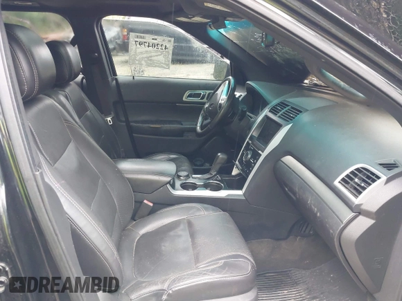 2015 Ford Explorer Sport z VIN 1FM5K8GT5FGA24837, wystawiony jako IAAI lot #42204797 z przebiegiem Nie podano mil oraz . Historia ofert i sprzedaży dostępna na DreamBid. Obrazek 5.