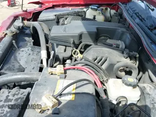 2005 Chevrolet Colorado z VIN 1GCDT138158279001, wystawiony jako IAAI lot #41867596 z przebiegiem 86 245 mil mil oraz . Historia ofert i sprzedaży dostępna na DreamBid. Obrazek 19.