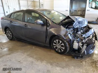 2022 Toyota Prius LE with VIN JTDL9MFU9N3038403, listed as a Copart auction lot 46848525 with 13,776 mi miles and Salvage Title. Bid and sale history available at carsss.com. Image 4.