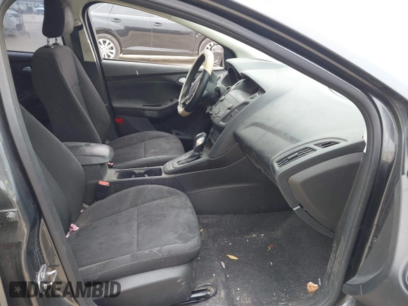2018 Ford Focus SE with VIN 1FADP3F29JL269000, listed as a IAAI auction lot 41630271 with 75,073 mi miles. Bid and sale history available at carsss.com. Image 5.