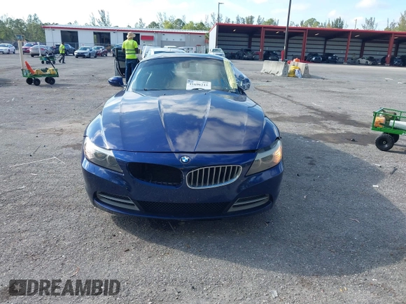 2009 BMW Z4 sDrive35i with VIN WBALM73579E165199, listed as a IAAI auction lot 41696215 with Not provided miles and . Bid and sale history available at DreamBid. Image 12.