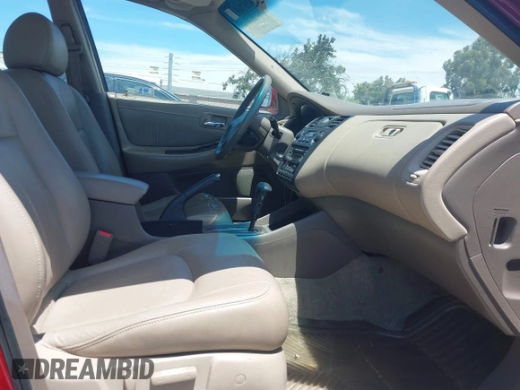 2001 Honda Accord EX with VIN 1HGCG16571A036914, listed as a IAAI auction lot 42670933 with 129,234 mi miles and . Bid and sale history available at DreamBid. Image 5.